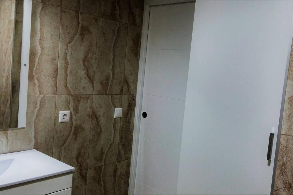 דירות אליקאנטה Modern Flat At Garbinet With Wifi מראה חיצוני תמונה