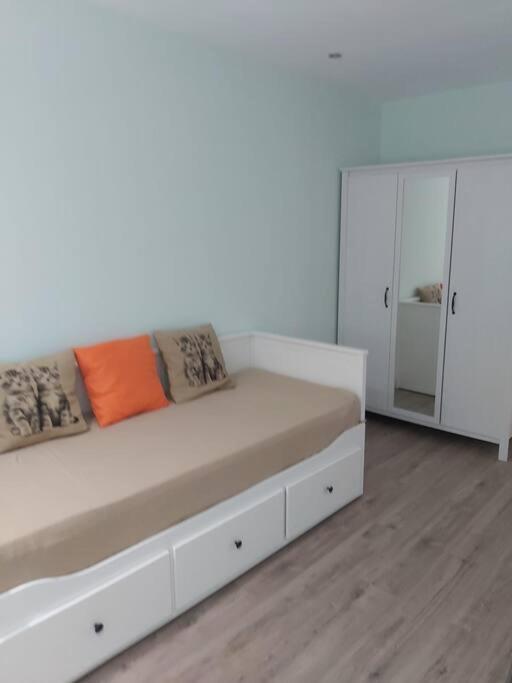 דירות אליקאנטה Modern Flat At Garbinet With Wifi מראה חיצוני תמונה