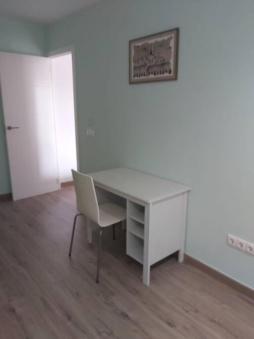 דירות אליקאנטה Modern Flat At Garbinet With Wifi מראה חיצוני תמונה