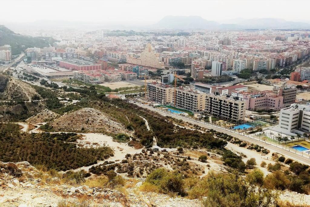 דירות אליקאנטה Modern Flat At Garbinet With Wifi מראה חיצוני תמונה